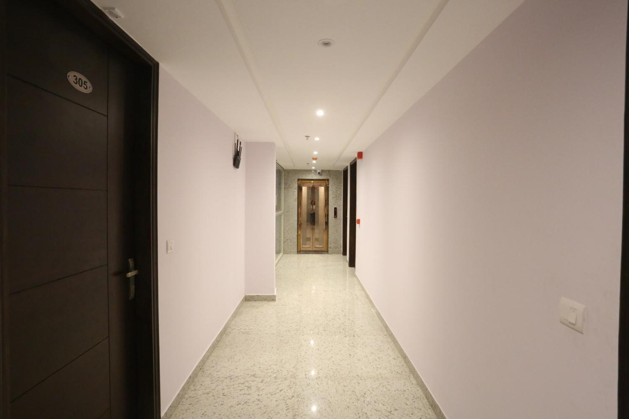 Hotel Mayfair Just A Minute Away From New Delhi Railway Station And Connaught Place Exterior foto